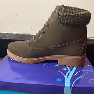 Knit ankle lace up boots